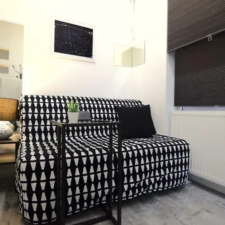 Lea Apartment - Free Parking In Front For 2 Cars Zagreb Exterior photo